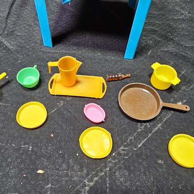 1970's Barbie Karosel Kitchen Sears Exclusive Carousel Mattel with some accessories