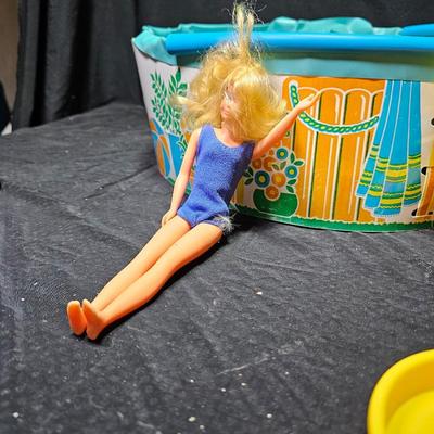 Vintage Barbie Pool Party Swimming Pool 1973 Not Complete with barbie dolls