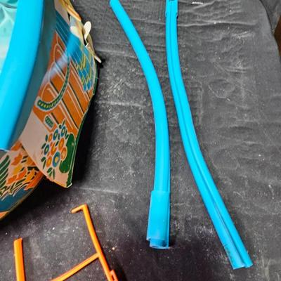 Vintage Barbie Pool Party Swimming Pool 1973 Not Complete with barbie dolls