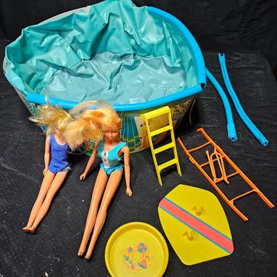 Vintage Barbie Pool Party Swimming Pool 1973 Not Complete with barbie dolls