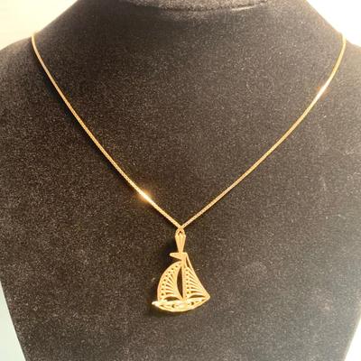 14k Gold Necklace w/ Sailboat Pendant