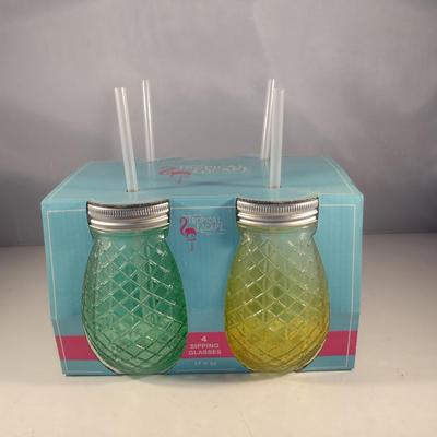 Beverage Set- Four Sipping Jars with Metal Lids and Straws