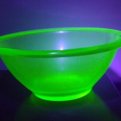 Antique Uranium Glass Mixing Bowl- Approx 9" in Diameter