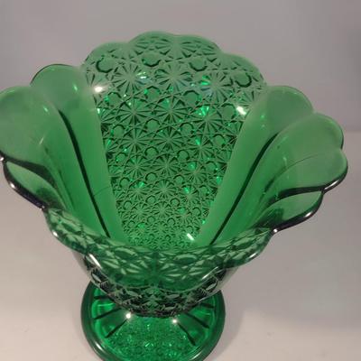 Flared Top Glass Vase with Starburst Accent Texturing- Approx 8" Tall, 8" Wide