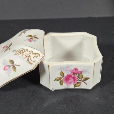 LOT 282: : "MOMENTS" Signed Book By Sarah the Duchess of York, 40TH Anniversary China, Antique Glass Pin Stamp Tray, Large...