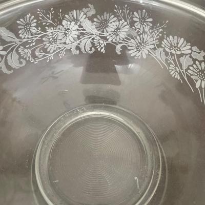 Pyrex nesting bowls