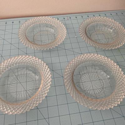 4 diamond cut bowls