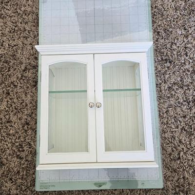 Small display case