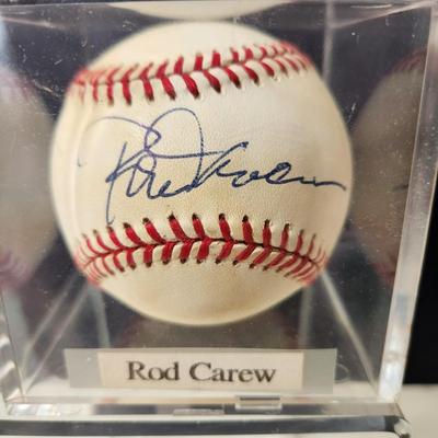 Rod Carew Signed Baseball In Collectors Case