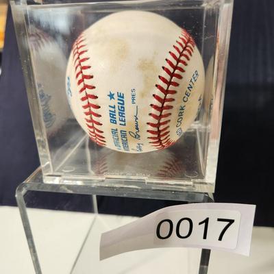 Lou Boudreau Signed Baseball In Collectors Case