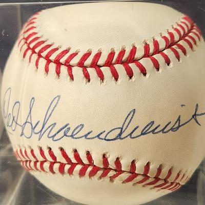 Red Schoendienst Signed Baseball In Collectors Case