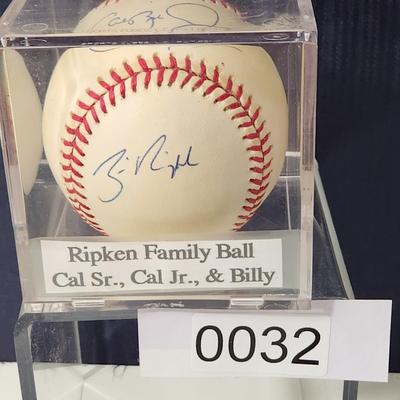 Baltimore Orioles Ripken Family Signed Baseball In Collectors Case Cal Sr. Cal Jr. Billy