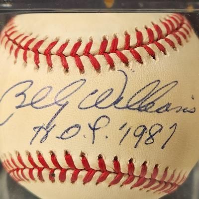 Billy Williams HOF 1987 Signed Baseball In Collectors Case
