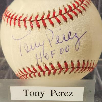 Tony Perez Hall of Fame 2000 Cincinnati Reds Signed Baseball In Collectors Case