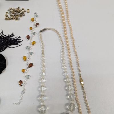 Assortment Of Costume Jewelry Clasp 835 & G Silver
