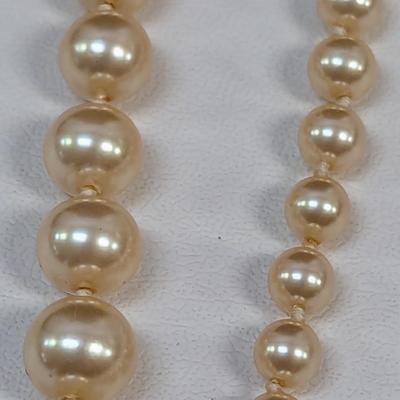 Assortment Of Costume Jewelry Clasp 835 & G Silver