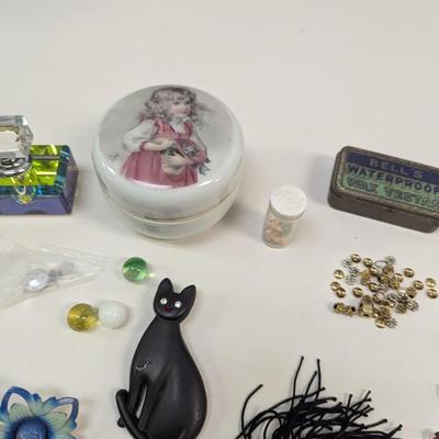 Assortment Of Costume Jewelry Clasp 835 & G Silver