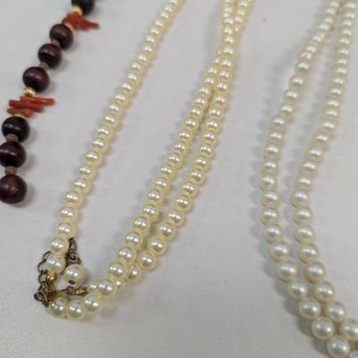 Vintage Necklaces Some Made In Japan & Hong Kong
