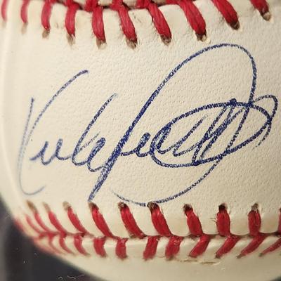Kirby Puckett Signed Baseball In Collectors Case