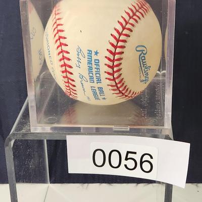 Luis Aparicio Signed Baseball In Collectors Case