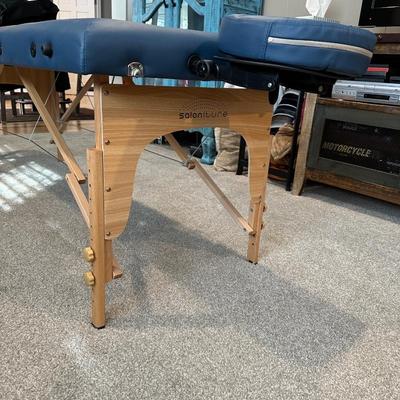 SALONITURE PORTABLE MASSAGE TABLE WITH NYLON CARRY CASE