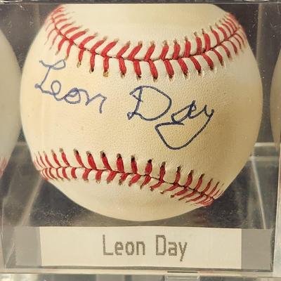 Leon Day Signed Baseball In Collectors Case