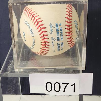 Leon Day Signed Baseball In Collectors Case