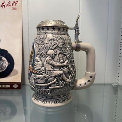 HARLEY DAVIDSON MEMORABILIA