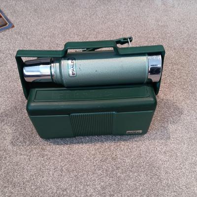 STANLEY LUNCH BOX AND THERMOS THAT ATTACHES TO THE HANDLE