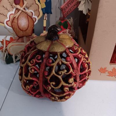 FALL DECORATIONS