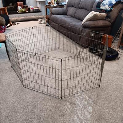 METAL PET PLAYPEN OR ENCLOSURE AND AN ADJUSTABLE SAFETY GATE