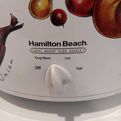 LARGE CROCK POT AND A HAND TOWEL HOLDER