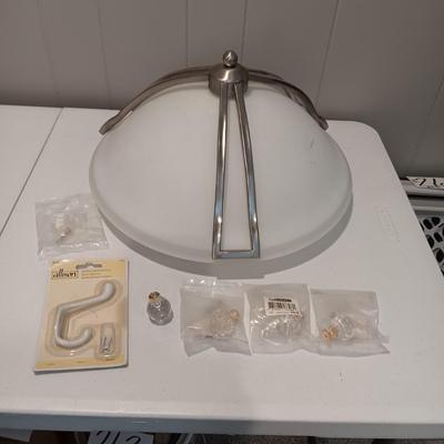 GLASS AND METAL CEILING LIGHT FIXTURE, 4 GLASS PULL KNOBS AND A WALL HOOK