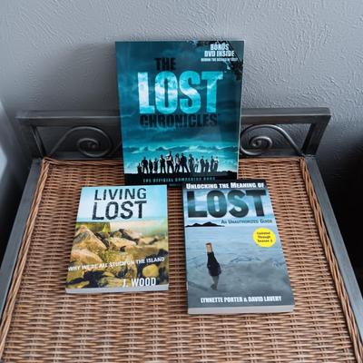 3 BOOKS ON "LOST"