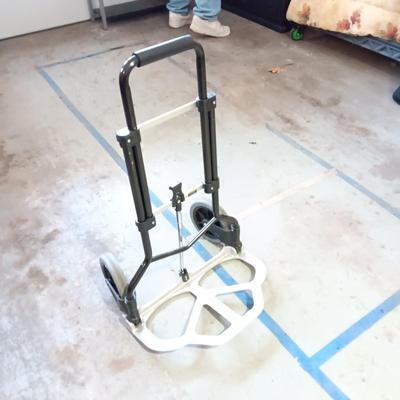 FOLDING DOLLY