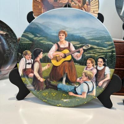 KNOWLES “SOUND OF MUSIC” COLLECTOR PLATES