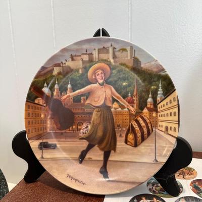 KNOWLES “SOUND OF MUSIC” COLLECTOR PLATES