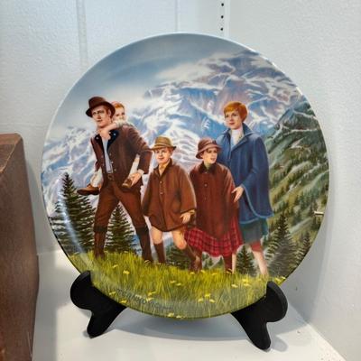 KNOWLES “SOUND OF MUSIC” COLLECTOR PLATES
