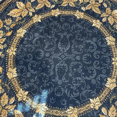 ROUND AREA RUG AND HALL RUNNER