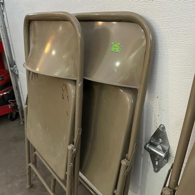 4 MATCHING METAL FOLDING CHAIRS