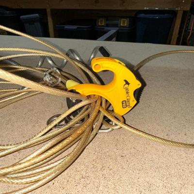 CORK SCREW TIE DOWN, PLASTIC COATED CABLE AND CLICKER TRAINERS