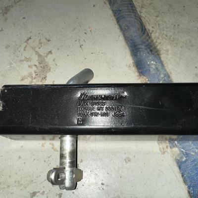 1 1/4" - 2" HITCH ADAPTER, 1 YOKOHAMA 225/65R17 TIRE AND A HITCH