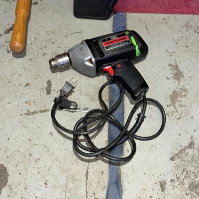 CRAFTSMAN DRILL, HEDGE CUTTERS AND A TOOL BOX STEP STOOL