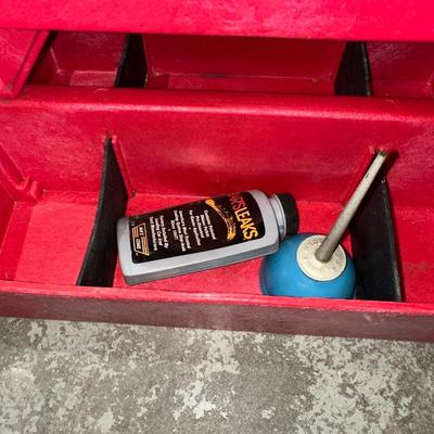 CRAFTSMAN DRILL, HEDGE CUTTERS AND A TOOL BOX STEP STOOL