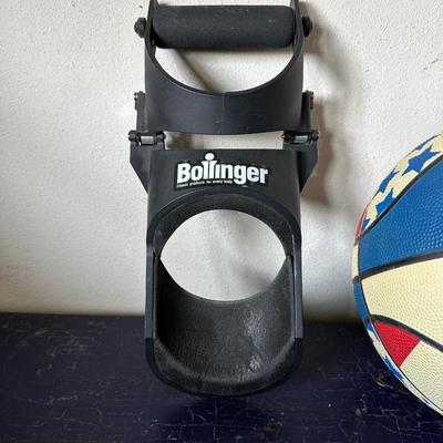 HARLEM GLOBETROTTERS BASKETBALL AND BOLLINGER WRIST EXERCISER