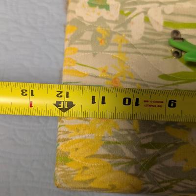 Sewing Box & Supplies (BR2)