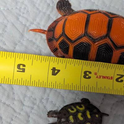 Plastic Turtles & Fish Stickers Aquatic Destination Adventures (BR2)