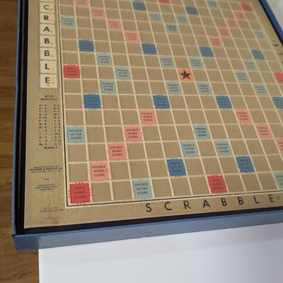 Scrabble Board & Jumbling Towers (BR3)
