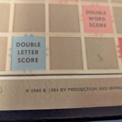 Scrabble Board & Jumbling Towers (BR3)