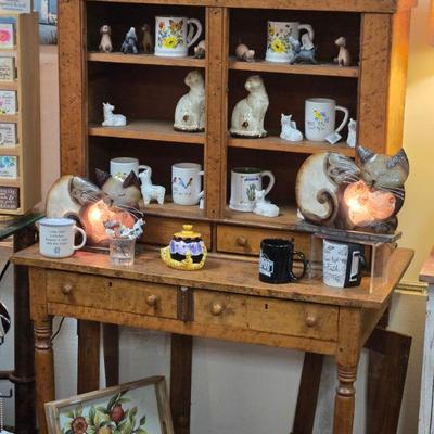 Tiger eye oak desk w/hutch